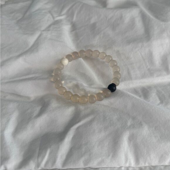 Lokai Bracelet Size Small – Clear Beads with Black & White Elements - Picture 1 of 4